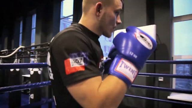 Александр Саночкин - тренер по тайскому боксу смотреть онлайн