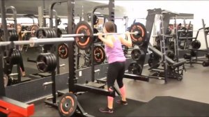 Силовой фитнес со штангой для девушек