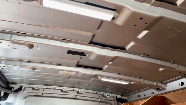 Renault Trafic 1.6 dCi ENERGY 29 Business LWB Euro 5 (s/s) 5dr HF16XJB 2016 (16) 86K Silver 1 owner смотреть онлайн