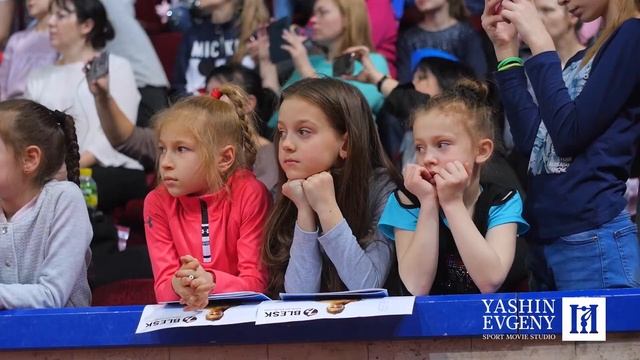 BATTLE 2017 / AVERINA TWINS Vs SOLDATOVA / HOOP