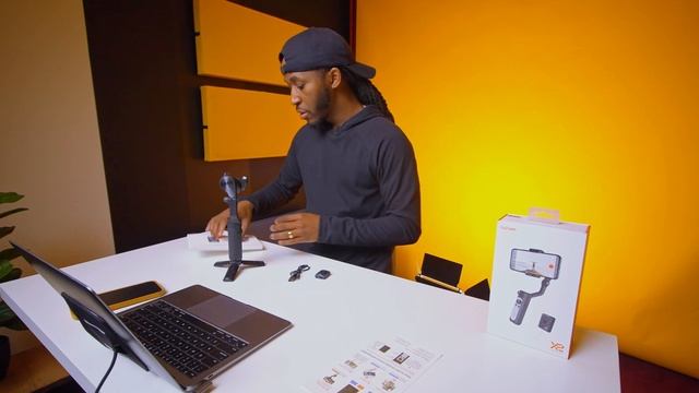 Affordable Gimbal For Creators | Hohem iSteady X2 смотреть онлайн