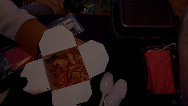 Пробуем Вок от Океансуши + новинки необычные роллы на любителя! смотреть онлайн