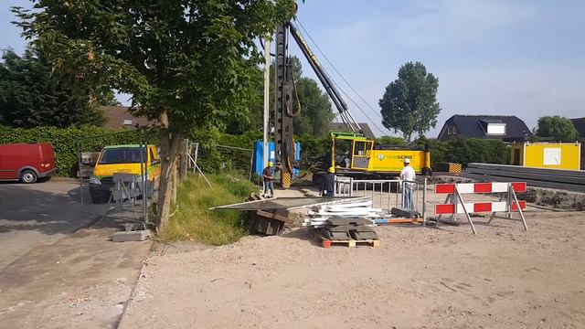 Eerste paal piet lanserhof rijsenhout смотреть онлайн