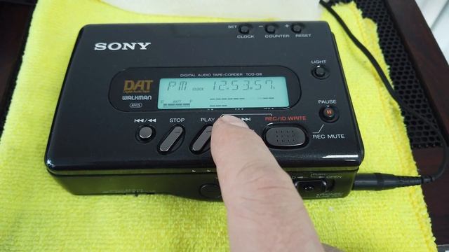 Sony TCD-D8 смотреть онлайн