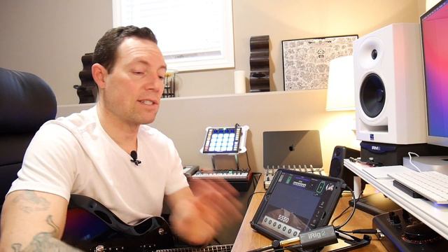 How to connect your guitar to your iPad or iPhone смотреть онлайн