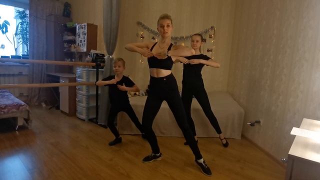 Детский танец 30 апреля смотреть онлайн