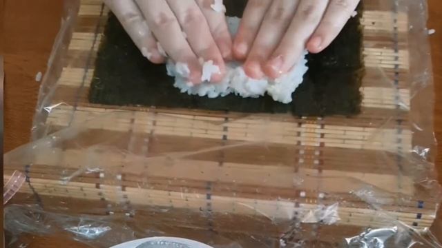 Роллы дома вкусно дешево и просто готовить #роллы #готовим ? смотреть онлайн