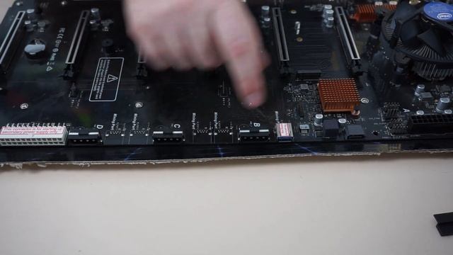 The BEST Mining Motherboard for New Miners смотреть онлайн