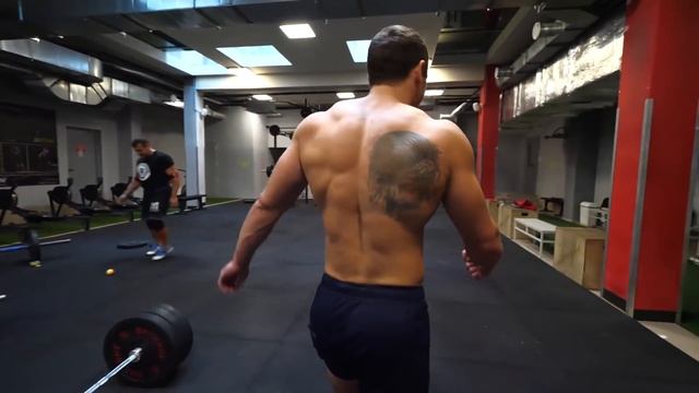 ДЕНИС ВОВК VS БЕЗУМНЫЙ МАКС! Заруба в старом стиле Vortex Sport Battle по новым правилам! смотреть онлайн