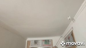 Как покрасить потолок по шпаклёвке валиком ровно без разводов и полос