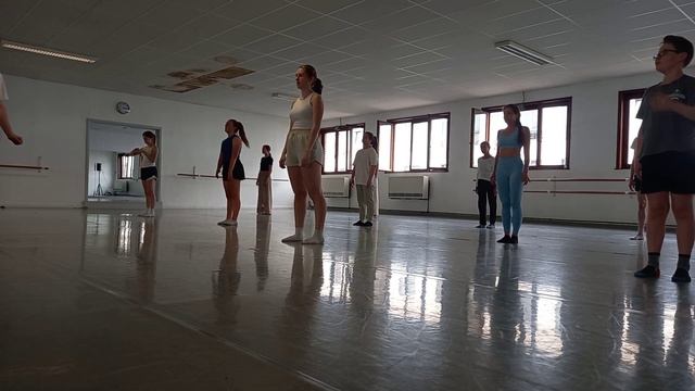 Седьмое занятие. Джаз-модерн. 17.06.2023. смотреть онлайн