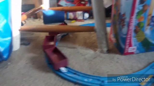 Unboxing Plarail Red Rosie and Trackmaster Murdoch смотреть онлайн