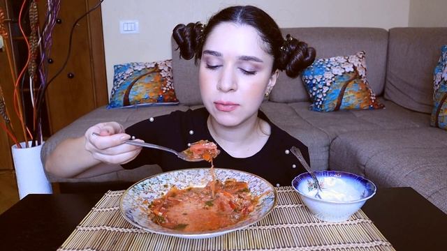 МУКБАНГ БОРЩ СО СМЕТАНОЙ/РЕВНОСТЬ ВСЕ ПОРТИТ? #AskFatima #mukbang смотреть онлайн