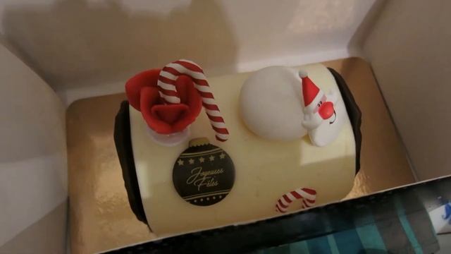 Рождество. Успеть домой до комендантского часа. 24 декабря смотреть онлайн