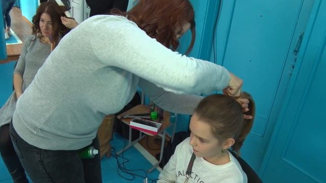 Праздник «За милых мам» в ГУО «Средняя школа №1 г Солигорска» смотреть онлайн