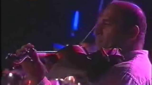 Haris Alexiou - Odos Aristotelous (live, 2002) смотреть онлайн