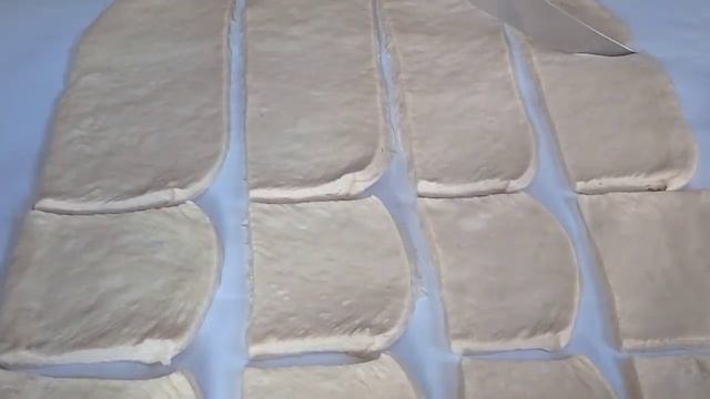 ДОМАШНИЕ БУЛОЧКИ.... МЯГКИЕ ВКУСНЫЕ ИДЕИ ИЗ ТЕСТА ??? смотреть онлайн