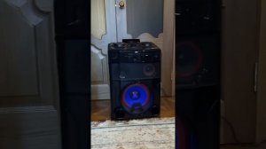 Колонка LG om7550k