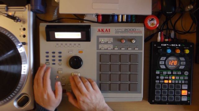Dawless Beat Session with MPC 2000 XL and SP 404 смотреть онлайн
