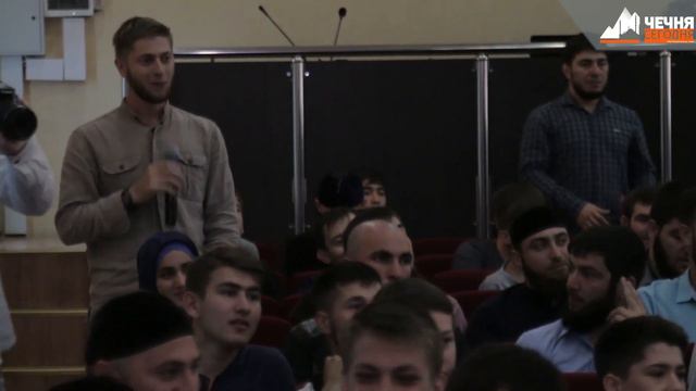 В Грозном прошла встреча игроков и болельщиков ФК «Ахмат» смотреть онлайн