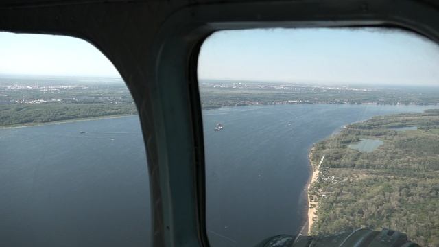 "Небо. Девушка. Вертолет" / "Обернитесь" от 12.09.2023 смотреть онлайн