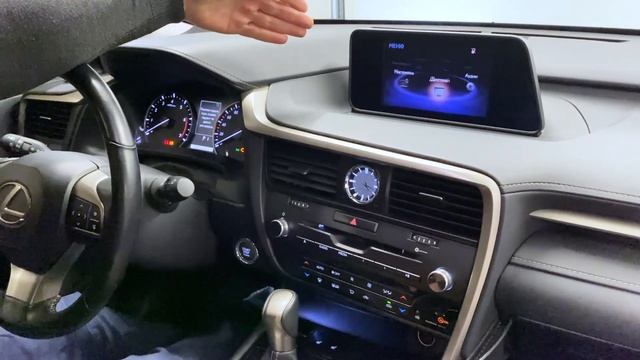 "Фаршируем" Lexus RX 200t - Беспроводной CarPlay, Доводчики Дверей, Парктроники смотреть онлайн