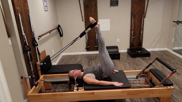 Short Spine and Long Spine on the Pilates Reformer | Spinal Articulation Exercises смотреть онлайн