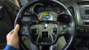Снятие руля Kia Sorento