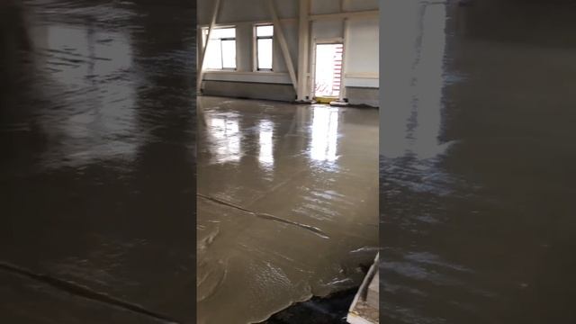 Строительство ПКТБ «Совэлмаш»: заливка защитного слоя пола 1 этажа АБК. Сегодня он будет завершён.