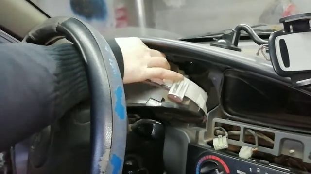 Замена штатных лампочек в приборной панели дэу ланос сенс смотреть онлайн