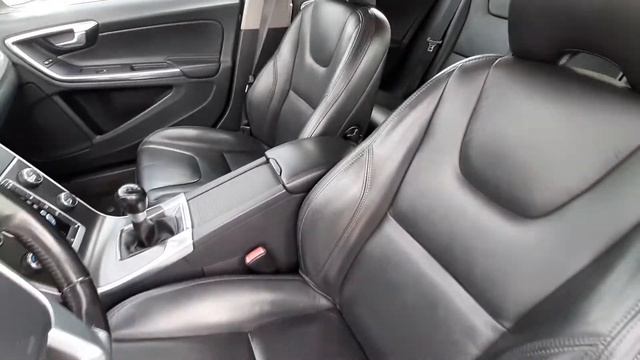 Volvo V60 2012' 2.0 Diesel 136 KM Summum смотреть онлайн