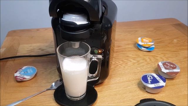 Brilliant One Button Coffee Machine - Bosch Tassimo Review смотреть онлайн