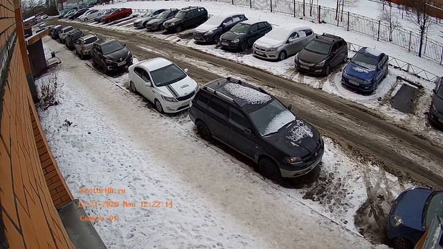 HiWatch DS-I453L (2.8 мм), угол обзора 102 градуса. 3 фрагмента в разное время суток. смотреть онлайн