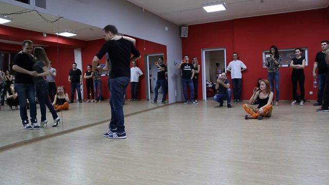 Alexandr Makarenko & Elena Mykhaylutsa - Kizomba advanced смотреть онлайн