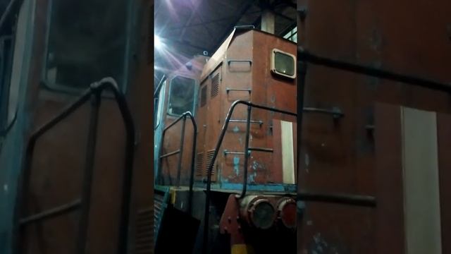 Очистка от краски тепловозов смотреть онлайн