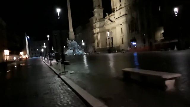 Rome up-close - Piazza dei Navona, at night (obviously), February 2018 смотреть онлайн