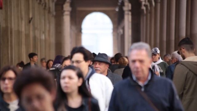 СТАЯ СОБАК НАПАЛА НА ДВУХЛЕТНЮЮ ДЕВОЧКУ смотреть онлайн