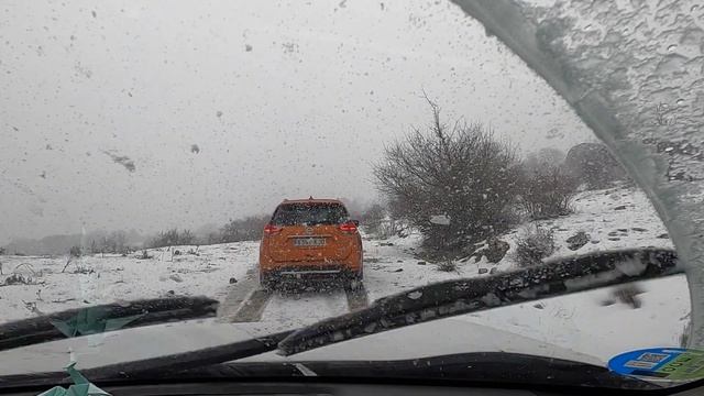 Nissan X-Trail 177cv TDI VS Toyota RAV4 222cv Híbrido Offroad (BARRO Y NIEVE)