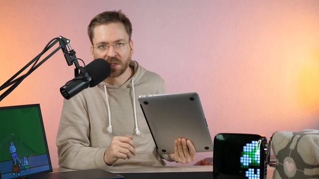 ChromeBook VS MacBook - Welches Notebook ist das Beste? Apple VS Google - Moschuss смотреть онлайн