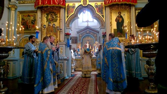 Великий вход в Свято - Успенском Жировичском монастыре 20 мая в праздник Жировичской иконы.2018 . смотреть онлайн