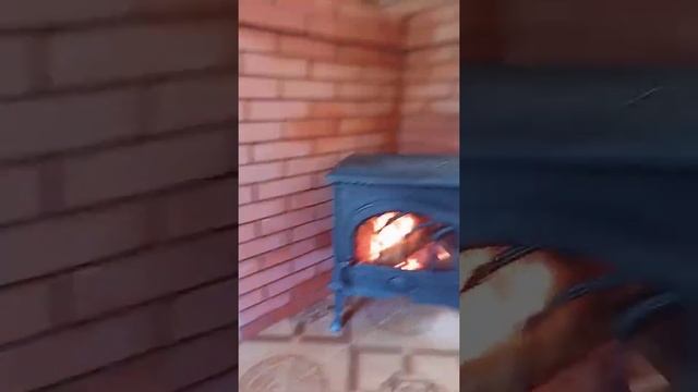 печь чугунная в дачном домике) смотреть онлайн