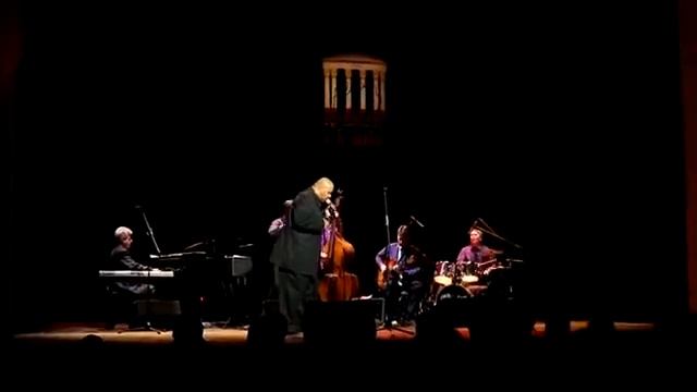 Ray Brown Junior в театре Чехова (13.02.2013, Ялта)