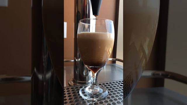 Illy Caffè Airia Cold Brew and Nitro Coffee tap смотреть онлайн
