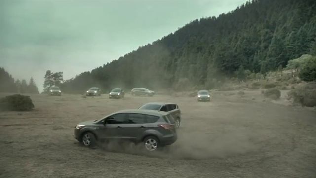 Ford Escape 2014 Potencia y Rendimiento de Combustible смотреть онлайн