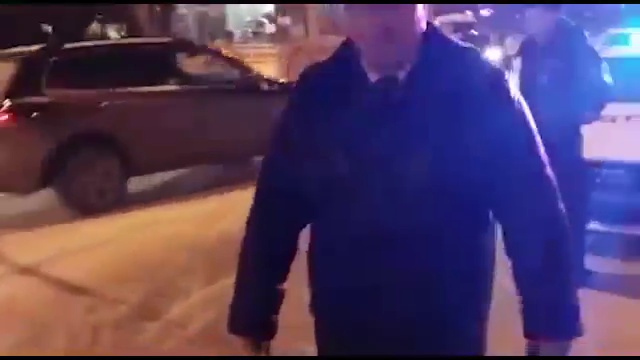 В центре Екатеринбурга ДТП с участием семьи главы УГИБДД Демина Ю.А. смотреть онлайн