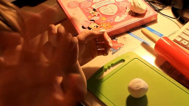 Делаем отпечаток (слепок) ручки и ножки младенца смотреть онлайн