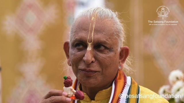 Meditative Chants - 'Om Namo Bhagavate Vasudevaya' (108 chants) - Sri M смотреть онлайн