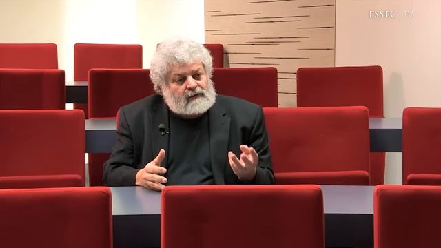 What is the stakeholder theory ? by R. Edward Freeman | ESSEC Classes смотреть онлайн