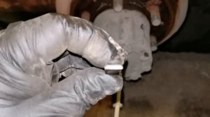 Как отвернуть винты тормозного барабана Газель