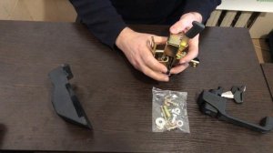Замок двери кабины МТЗ в сборе